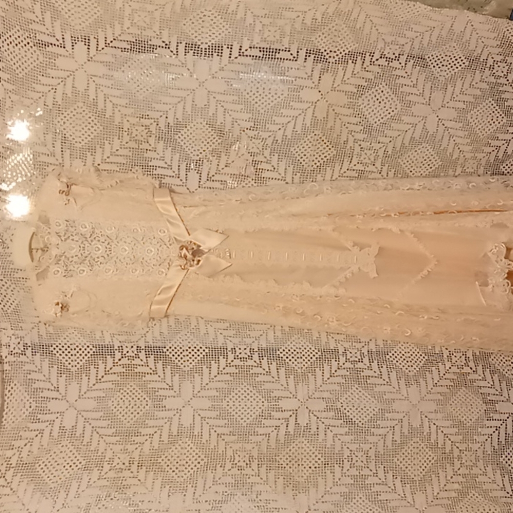 Wedding gown